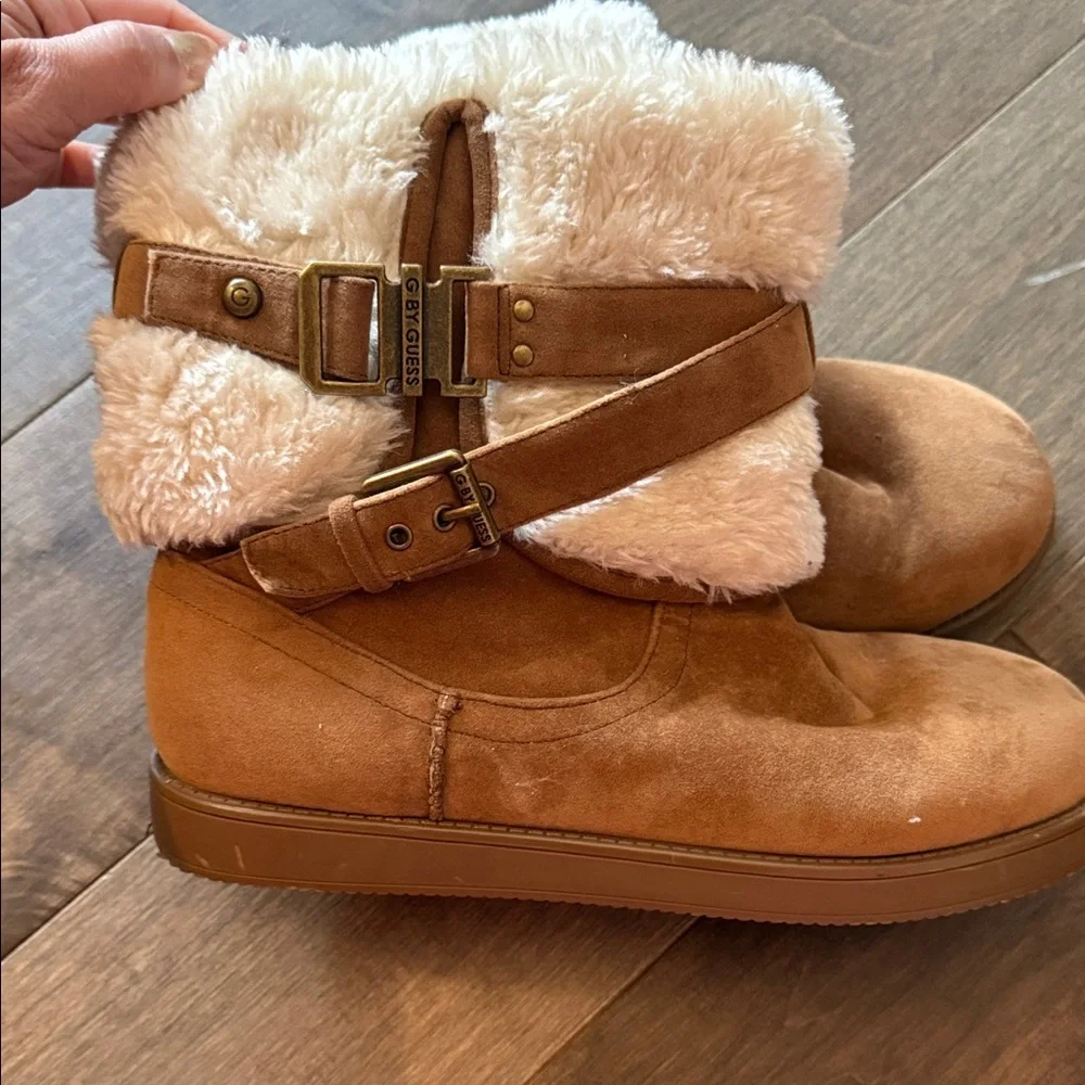 Brown Suede Boots w - Picture 7 of 7